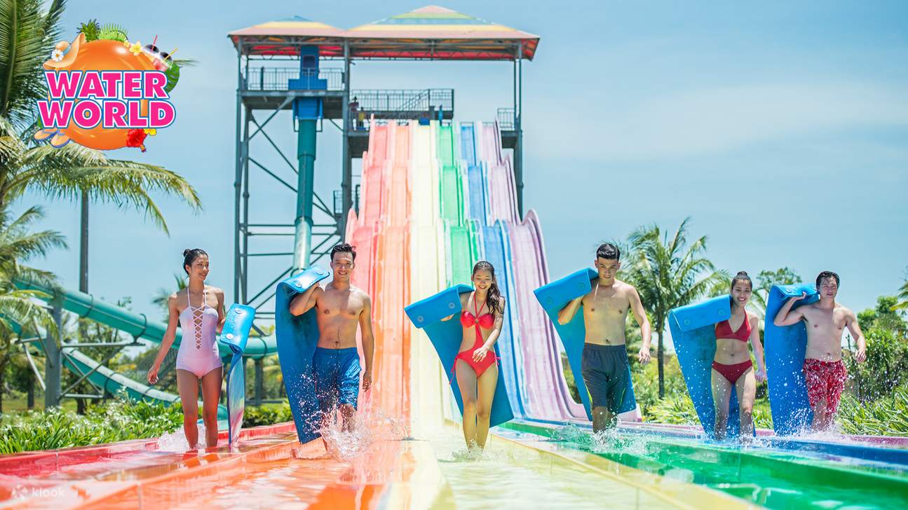 ส่วนนี้ประกอบด้วยชายหาดและสนามเด็กเล่นสำหรับเด็กและครอบครัว พร้อมเกมสนุก ๆ 11 เกมที่จะช่วยคลายร้อนในช่วงฤดูร้อน