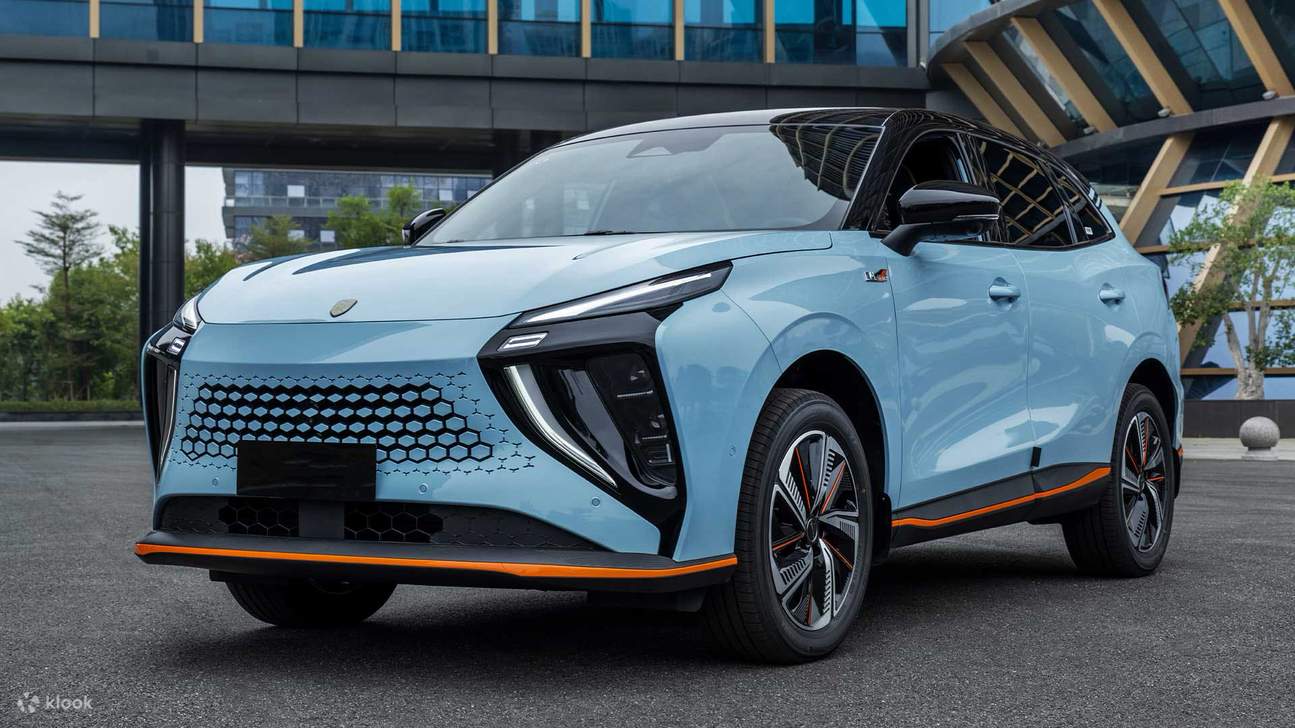 SUV 5 chỗ ngồi thoải mái - Dongfeng Thunder