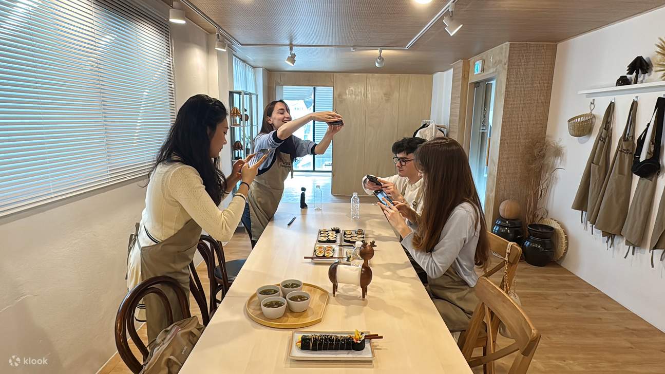 Korean Cooking Class with Grocery Shopping at Seoul Local Market