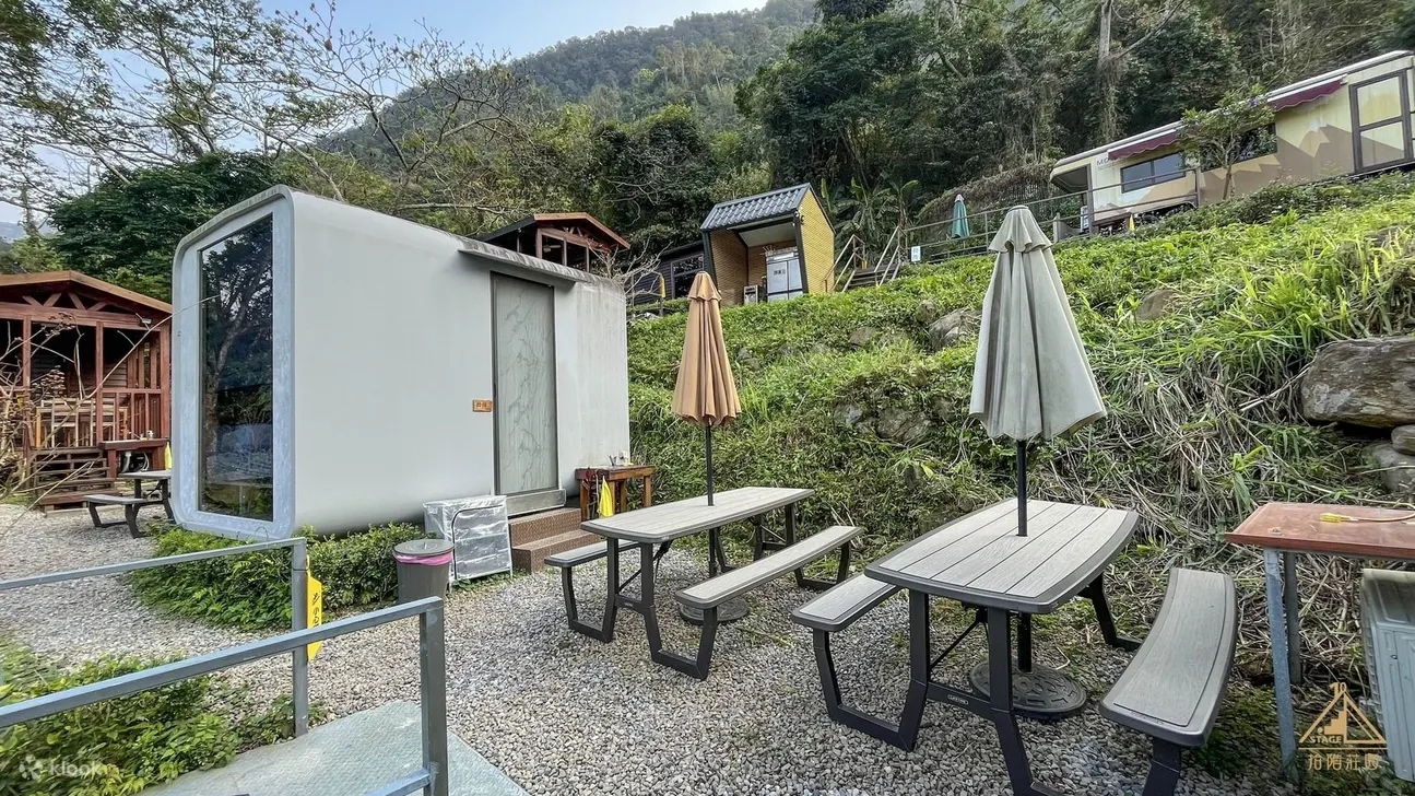 新竹露营｜拾阶庄园｜豪华露营车体验