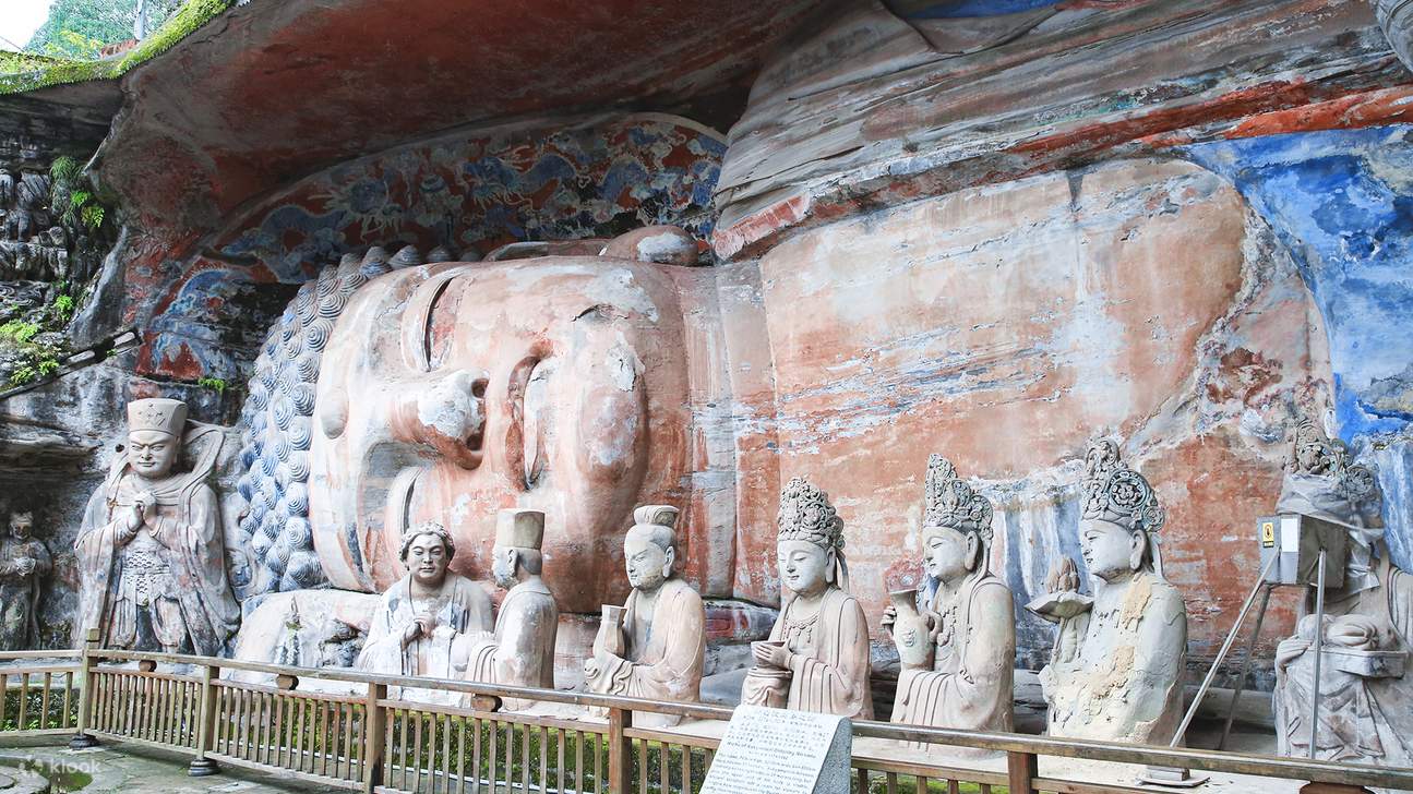 Резьба по камню Дацзу