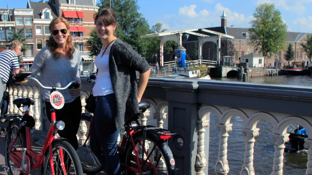 在充满活力和生机的街道中穿梭，找到属于你的节奏