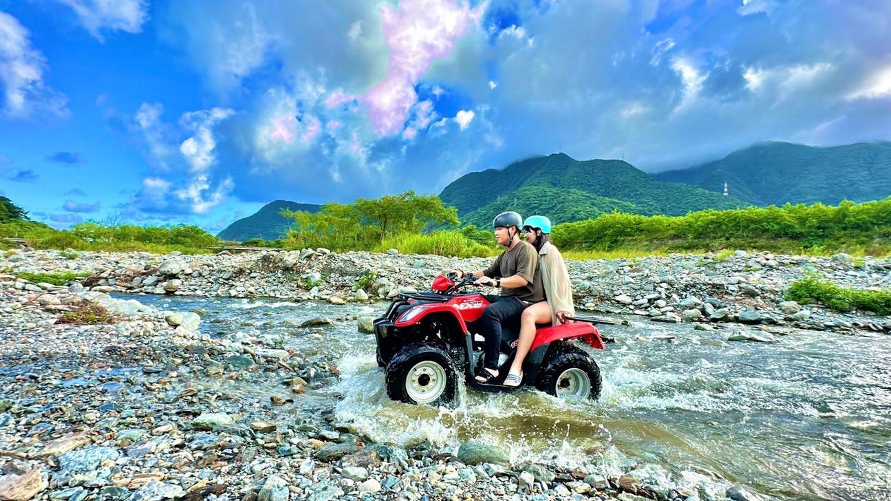 Expérience de buggy des sables à la plage de Dongao Fen Niao Lin avec Zhe Ge