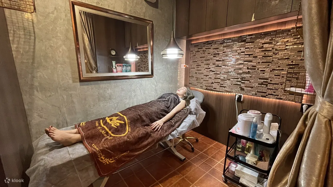 曼谷素坤逸路 Lek 按摩 22 体验