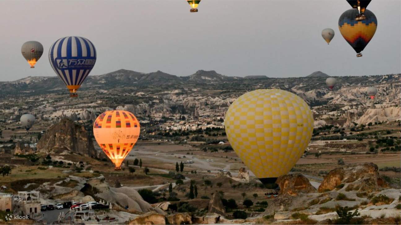 Pengalaman Menaiki Belon Udara Panas di Cappadocia dengan Pemindahan Hotel