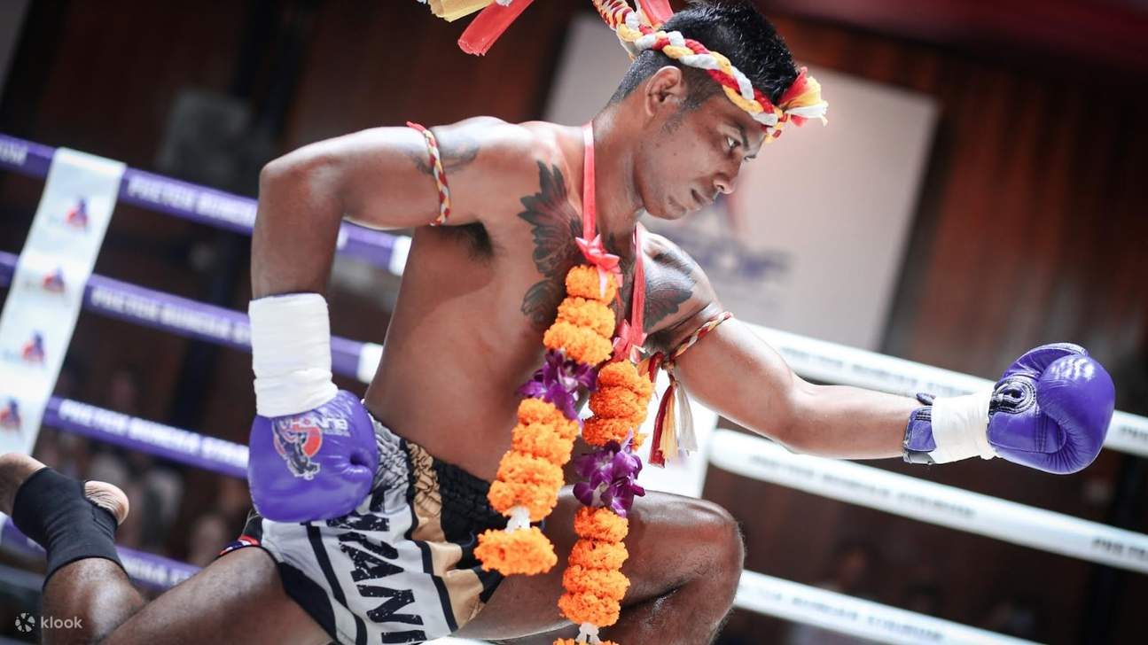 Tinju tradisional Thailand