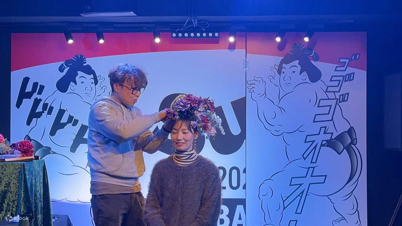 Osaka: Namba Wa N’ Show mit Getränk (Täglich wechselnde Hauptacts)