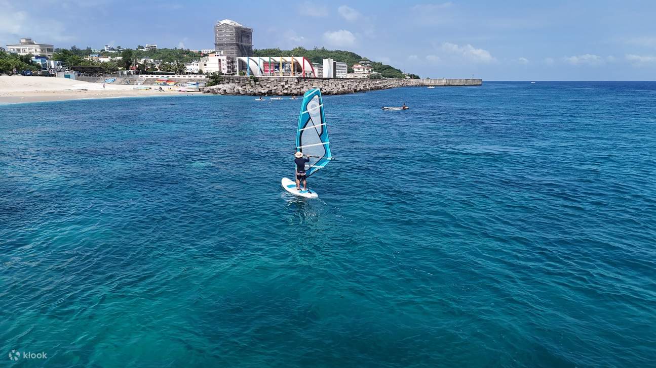 ウインドサーフィン