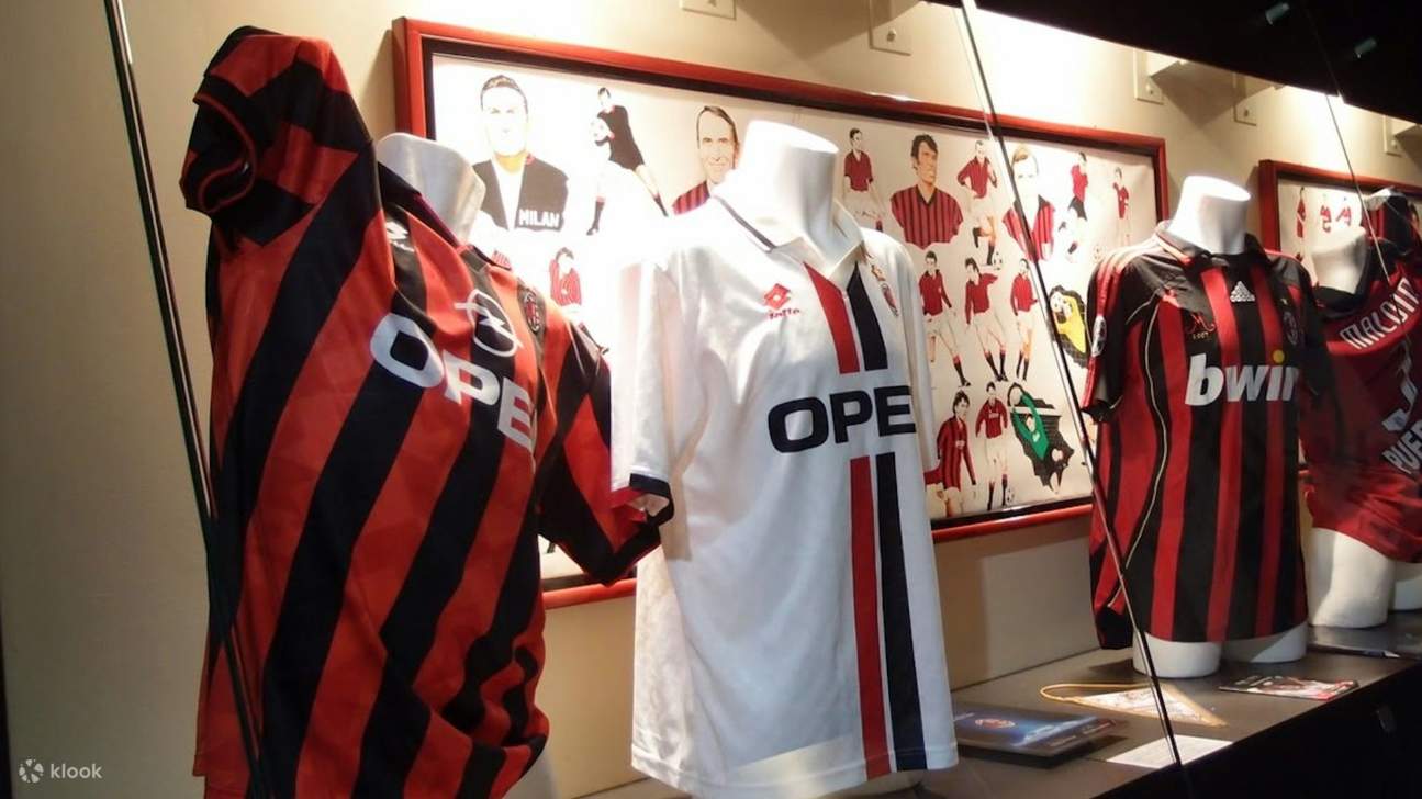 Llévate a casa productos exclusivos de San Siro y muestra tu orgullo futbolístico