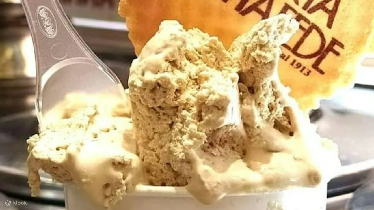体验传统的 Genovese Panera 冰淇淋，手工制作，充满爱和永恒的风味