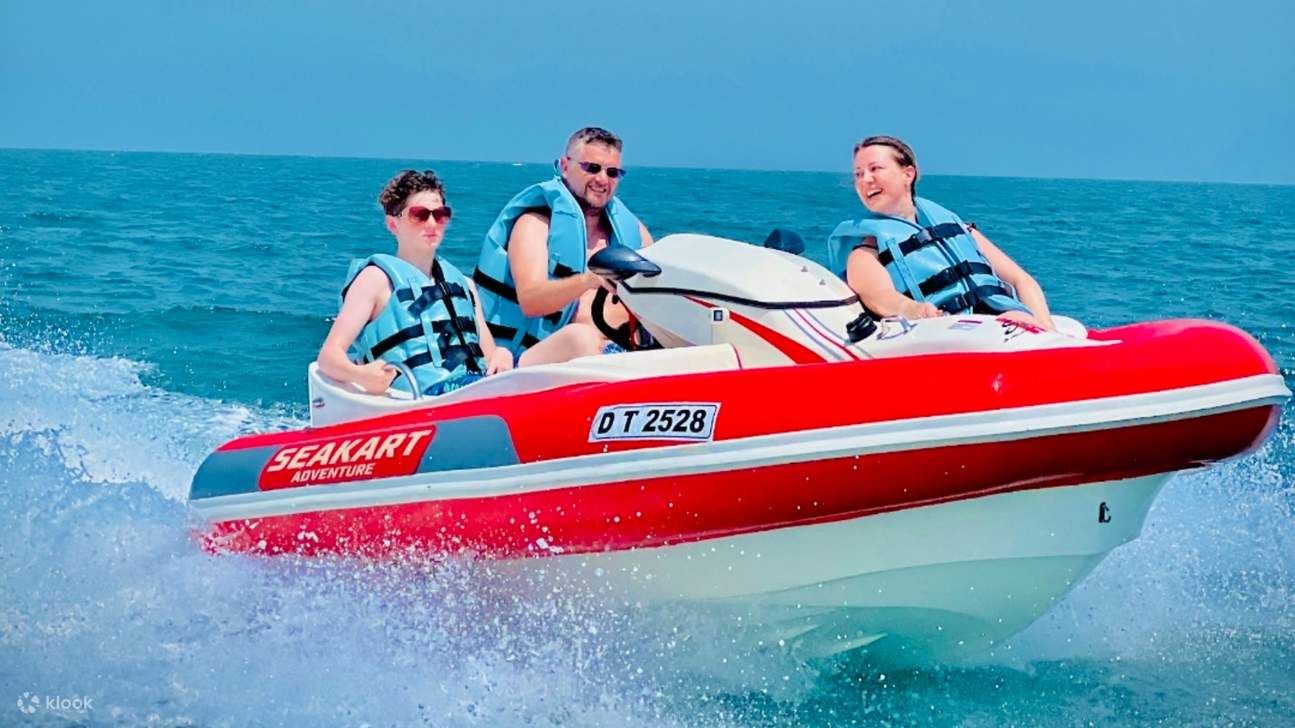 ¡Velocidad, estilo y las mejores vistas de la ciudad, todo en un solo paseo!