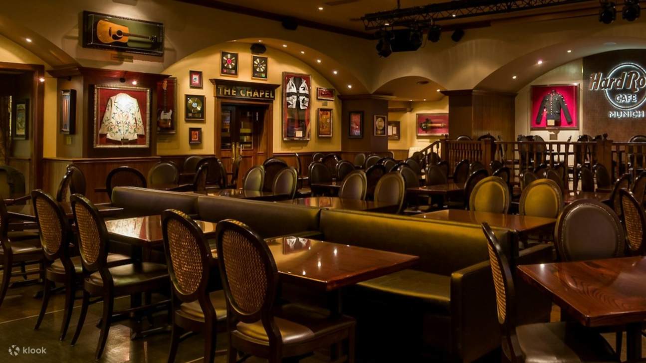 Rasai gaya hidup bintang rock dengan setiap hidangan di Hard Rock Cafe Munchen