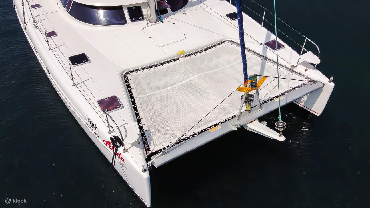 Tidur sebentar atau berjemur di arena tempoline