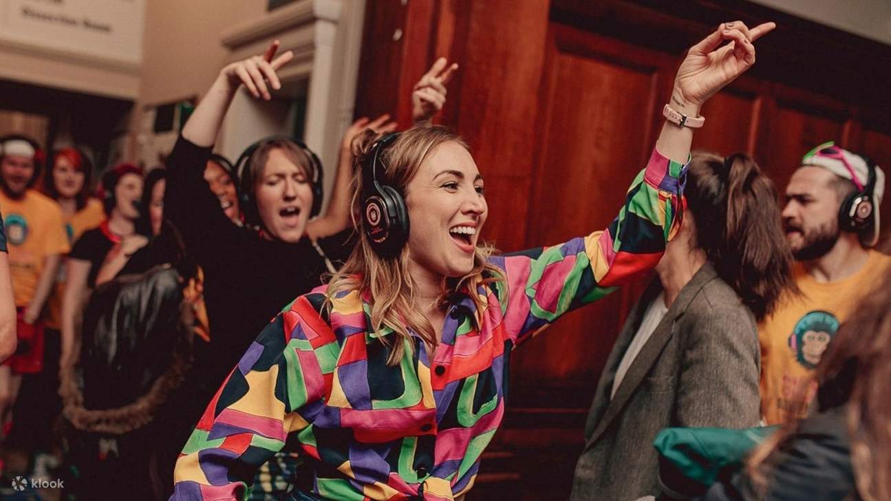 Silent disco adventure walking tour in Edinburgh Klook Singapore