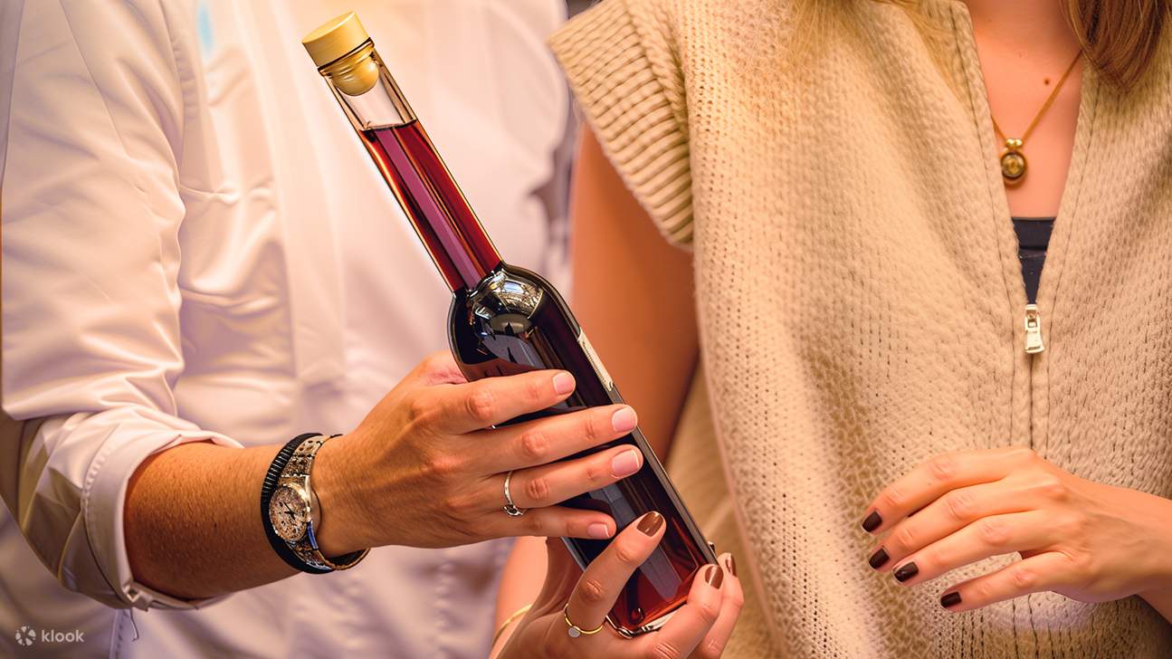 在佛羅倫薩迷人的歷史中心，創造您自己的托斯卡納特色提子酒