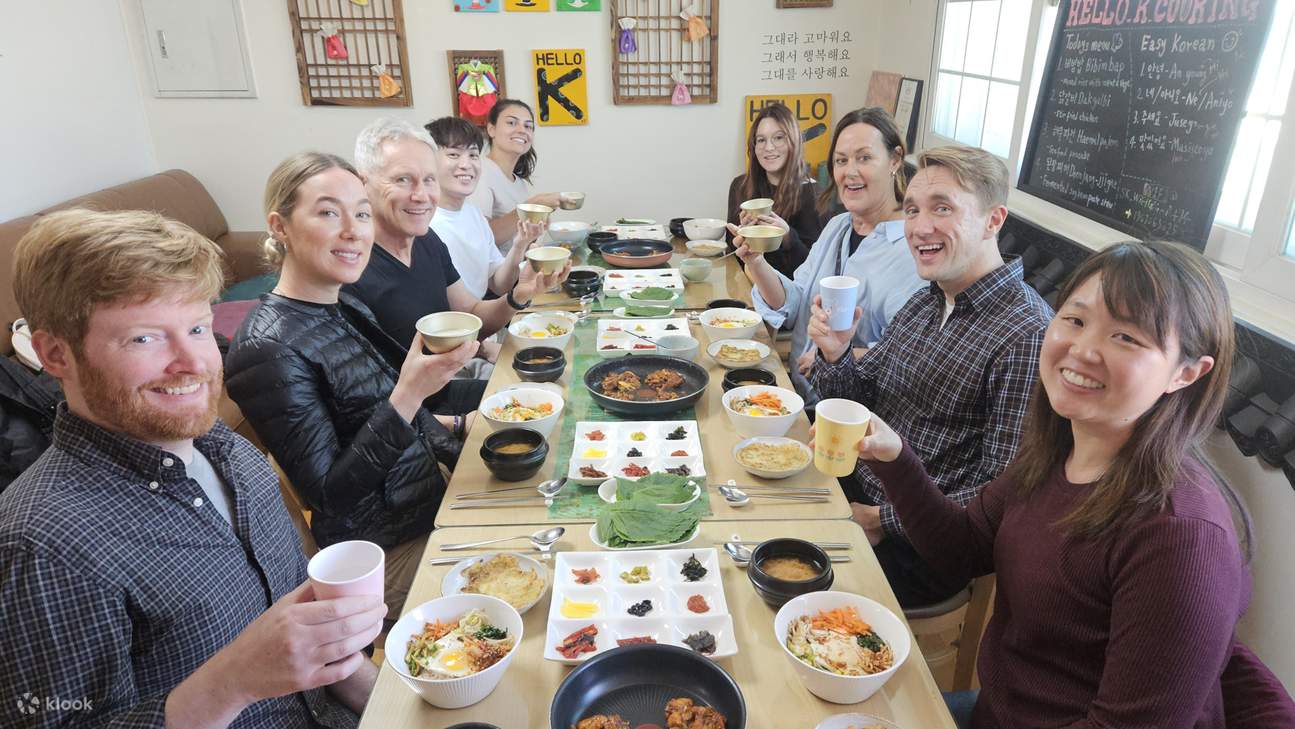 Lớp học nấu ăn Hàn Quốc tại nhà & Chuyến phiêu lưu chợ địa phương ở Seoul