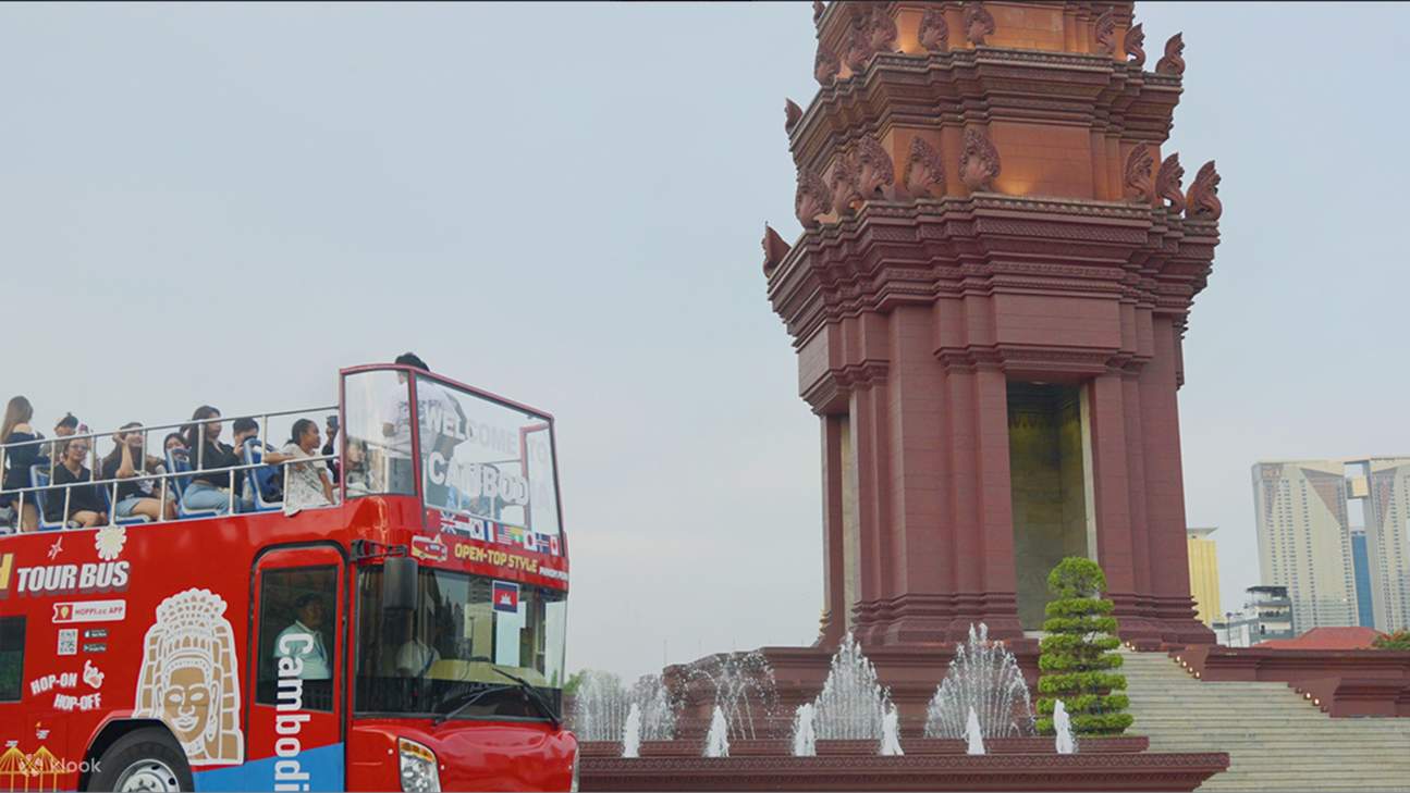 Phnom Penh: Tiket Bus Hop-On Hop-Off dengan Mekong Cruise Gratis