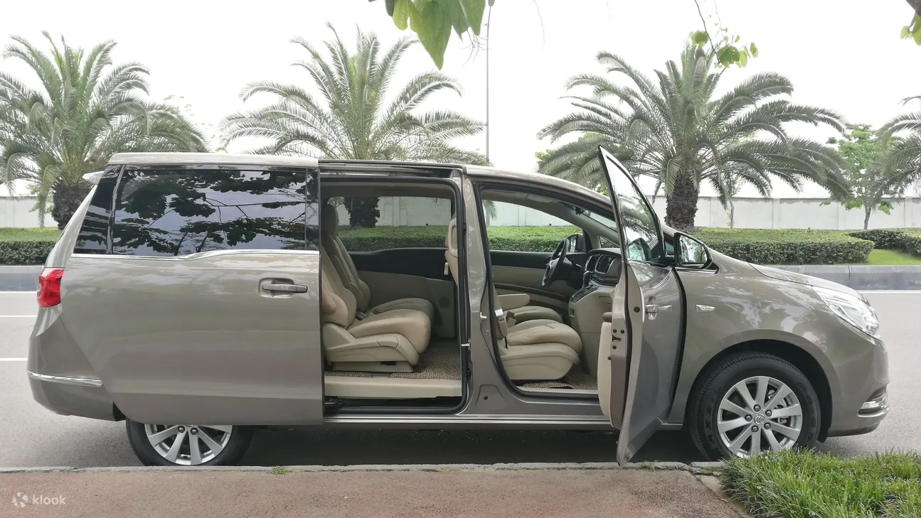 Chengdu car charter