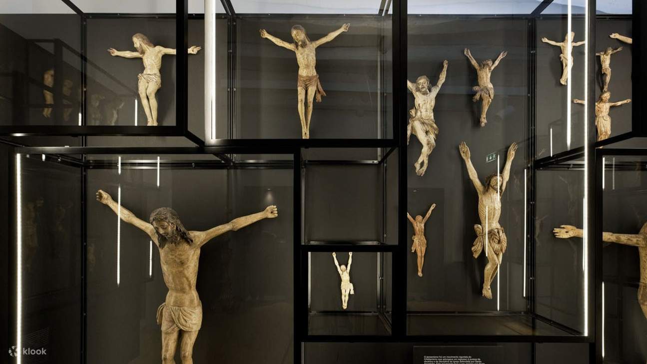 Tiket Menara Clerigos di Porto