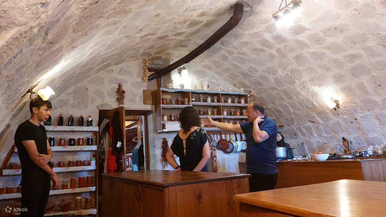 ชั้นเรียนทำอาหารในคัปปาโดเกียยามเย็นกับคนท้องถิ่น