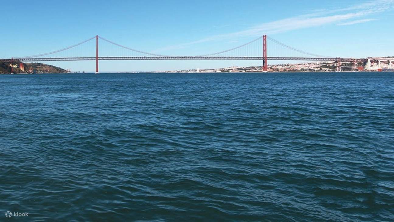 Erleben Sie den Nervenkitzel des Bauens durch immersive Virtual-Reality-Technologie.