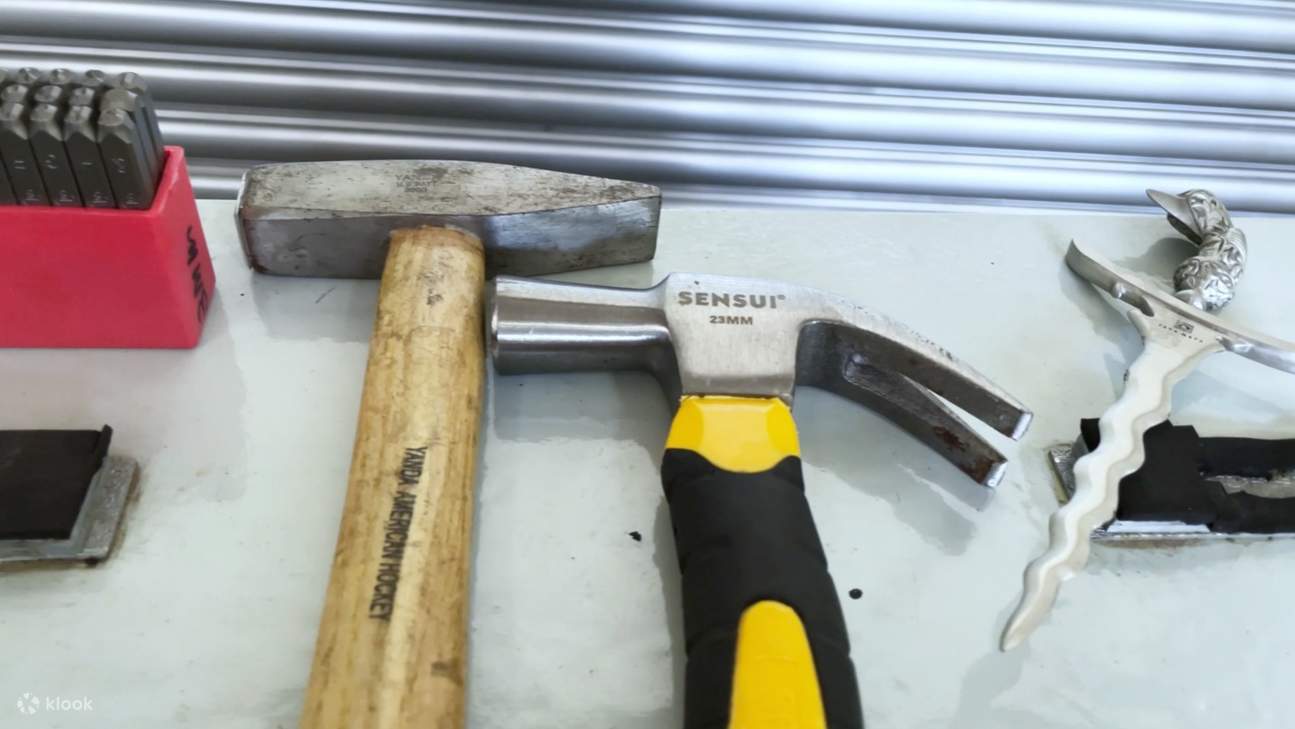 เครื่องมือสำหรับ เวิร์กชอป keris