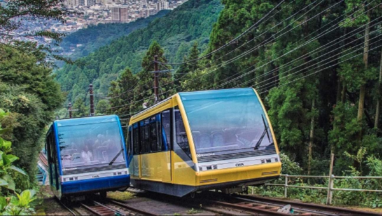 Vé khứ hồi cáp treo và tàu kéo Sarakurayama