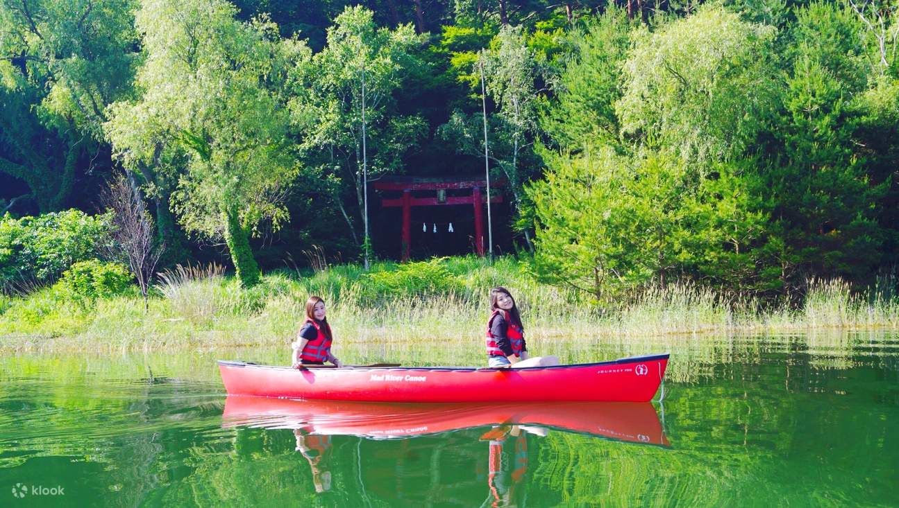 Experiencia en canoa canadiense en el lago Kawaguchi - Klook Estados Unidos, image size:1295x733