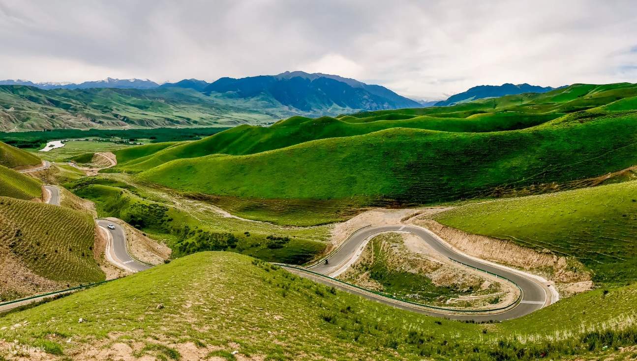私享定制团】新疆伊犁纵贯天山8日(高配置坦克300+旅拍摄影+赛里木湖+夏塔冰川+恰西森林+那拉提草原+古牧道秘境) - Klook客路