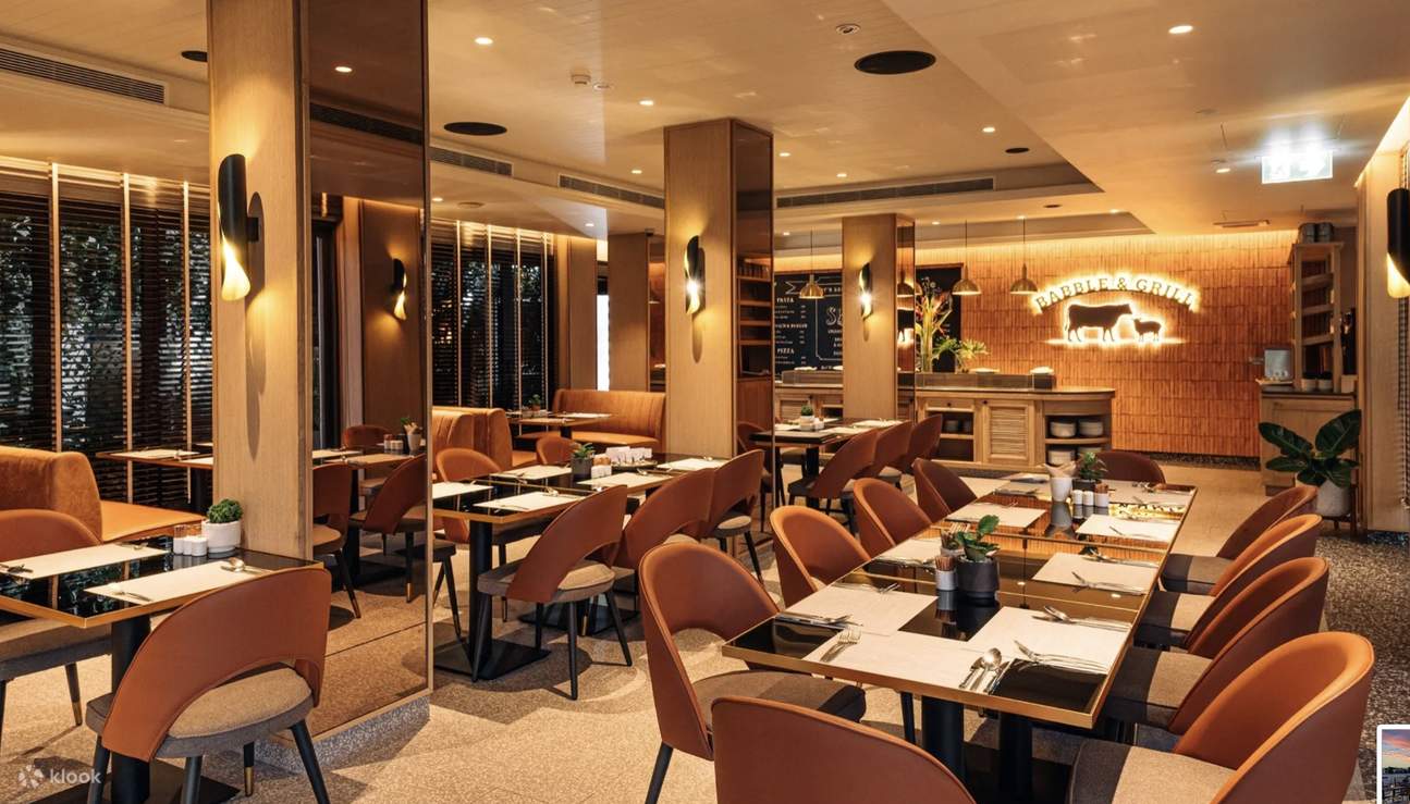 Babble and Grill di Riva Surya Bangkok