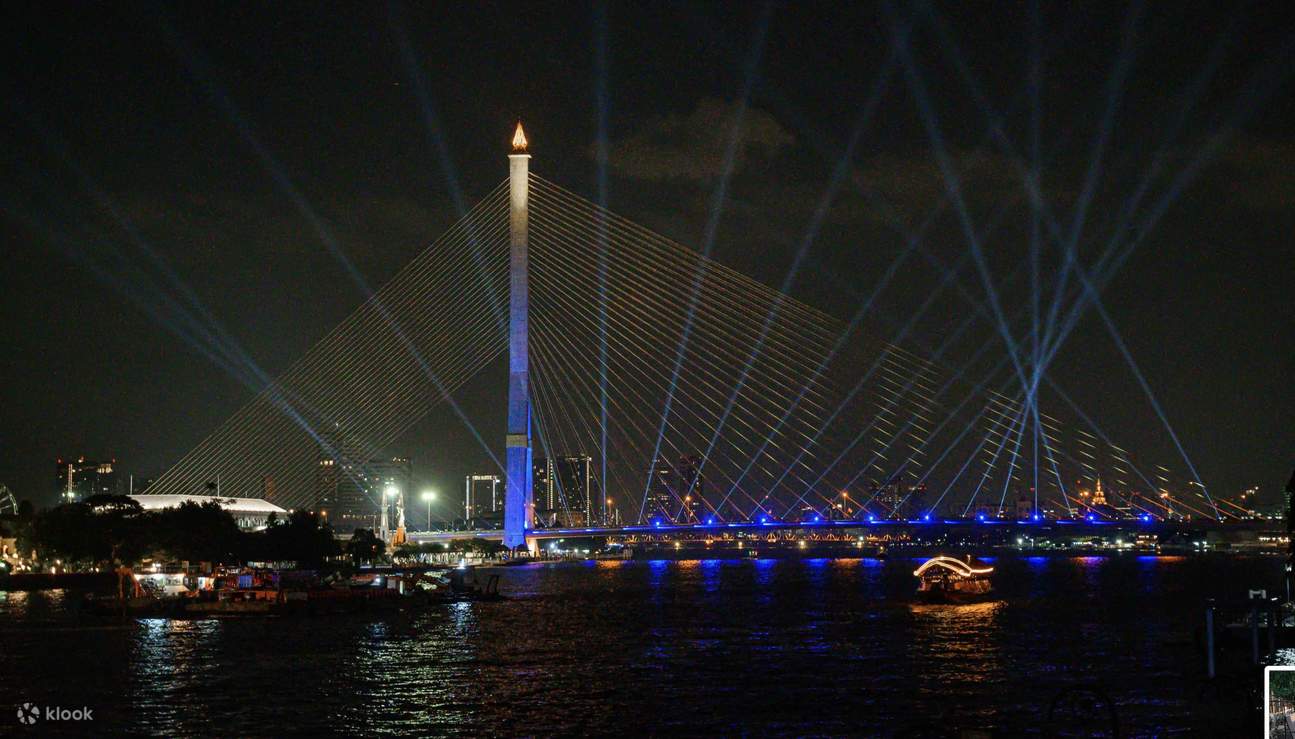 Babble and Grill tại Riva Surya Bangkok