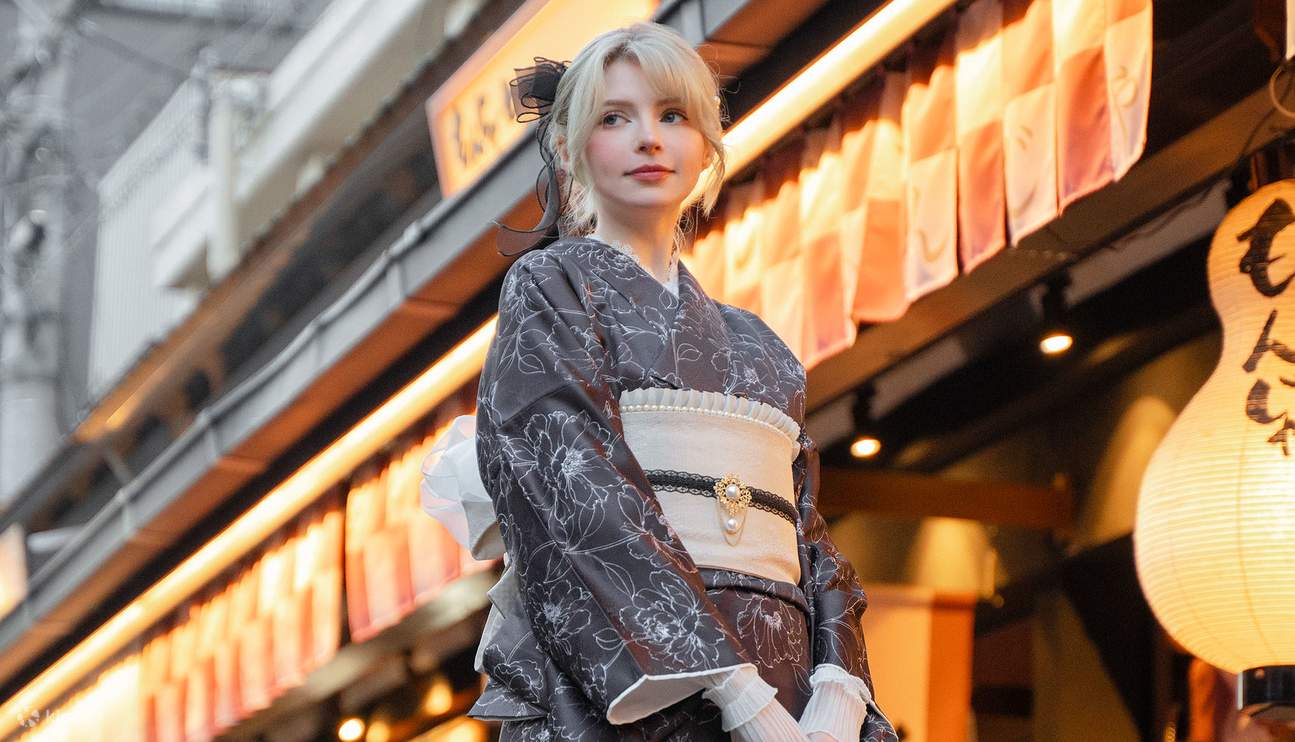 Pengalaman Menyewa Kimono Asakusa di Toko Bersejarah Jepang