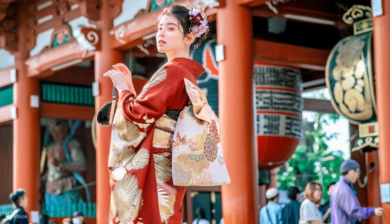 Pengalaman Menyewa Kimono Asakusa di Toko Bersejarah Jepang