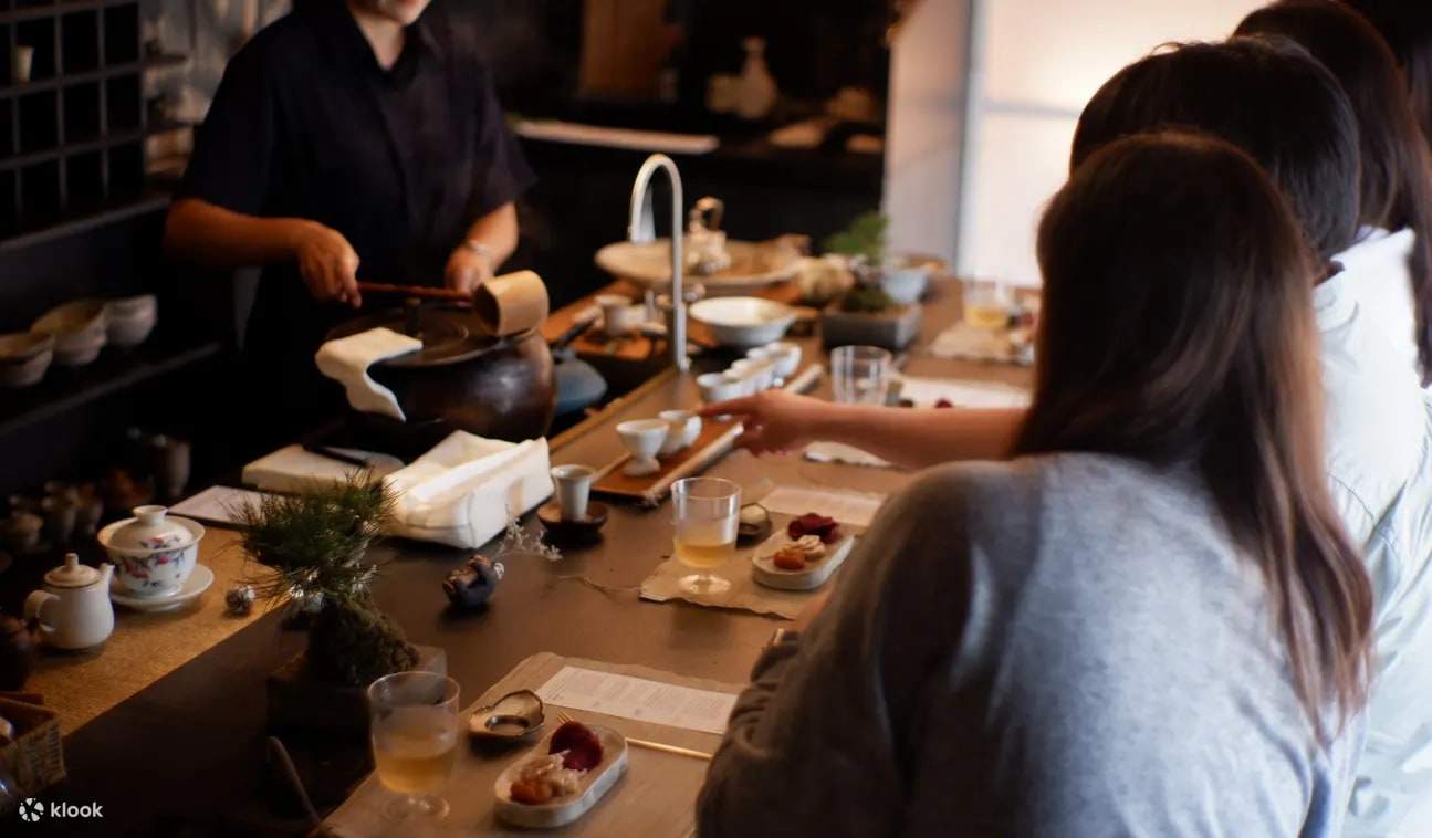 The Korean Way of Tea: An Introductory Guide – UH Press