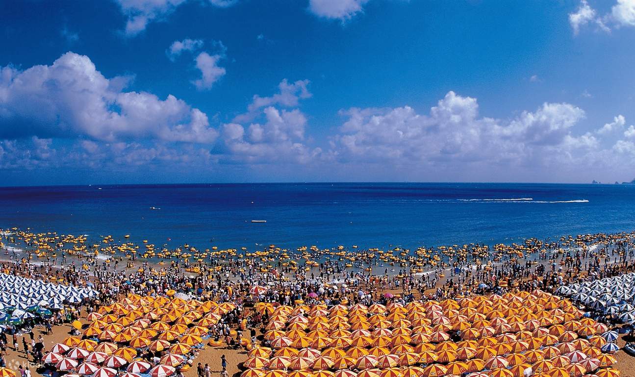 Haeundae e cielo azzurro