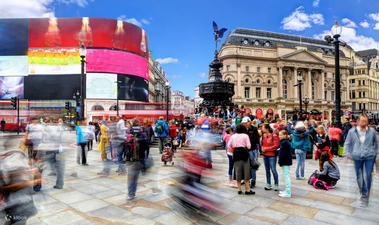 Unveil London's Royal Splendor and Historic Landmarks: A Captivating