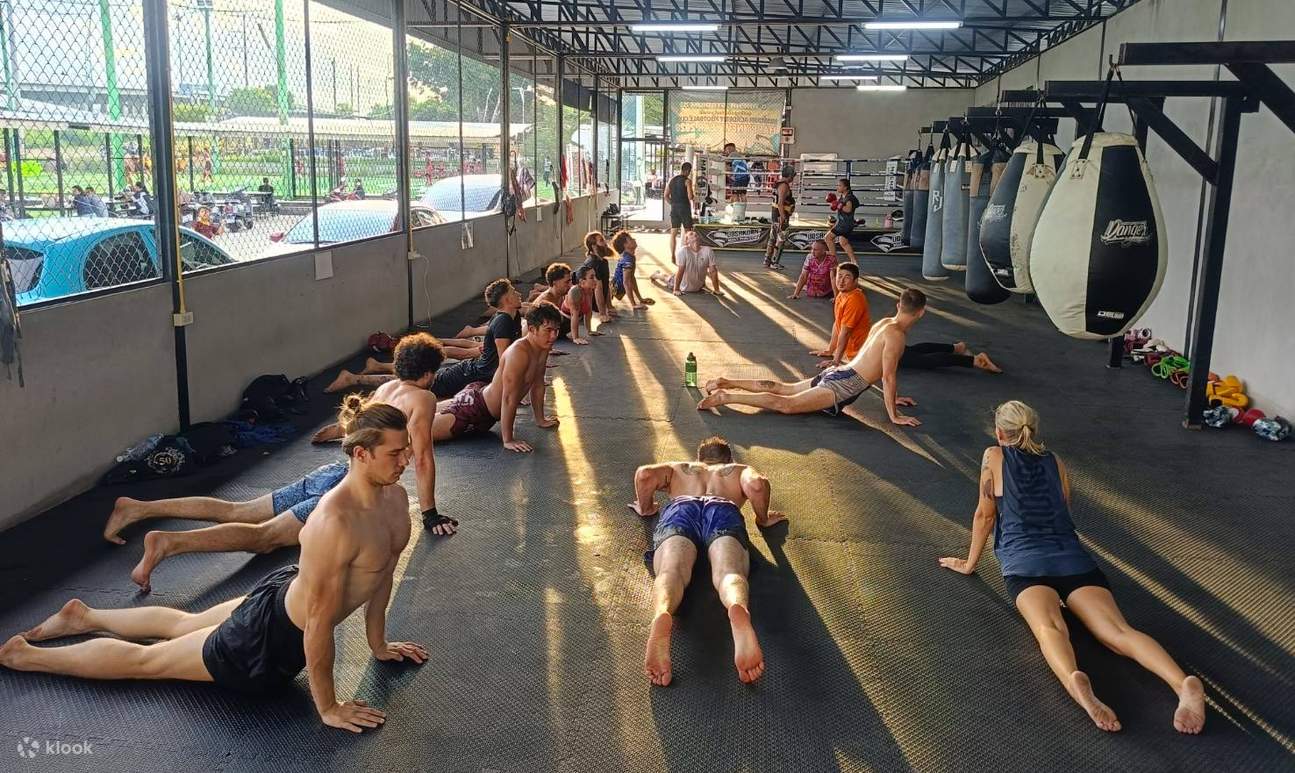 在課堂上，專業教練將提供實用技巧與訣竅，並全程指導您。