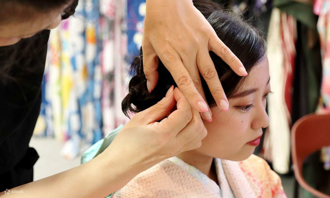 acconciatura per kimono