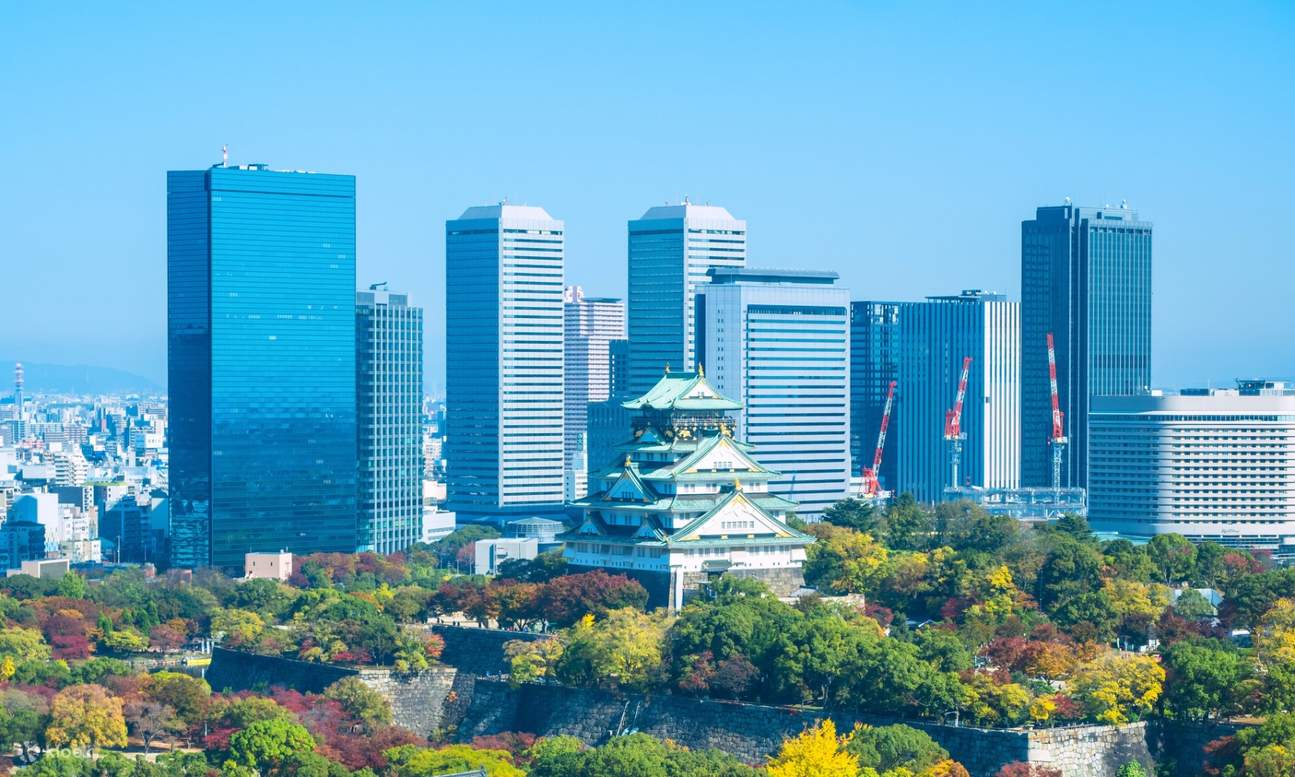 Château d'Osaka - Vue panoramique sur le château d'Osaka