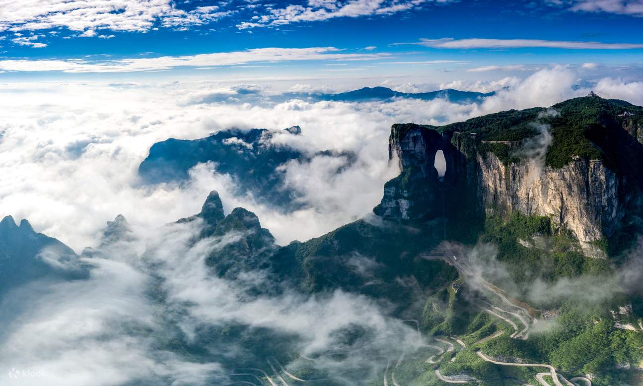 Layanan Sewa Mobil Pribadi Antar Jemput Pulang Pergi dari Kota Zhangjiajie ke Jembatan Kaca Grand Canyon