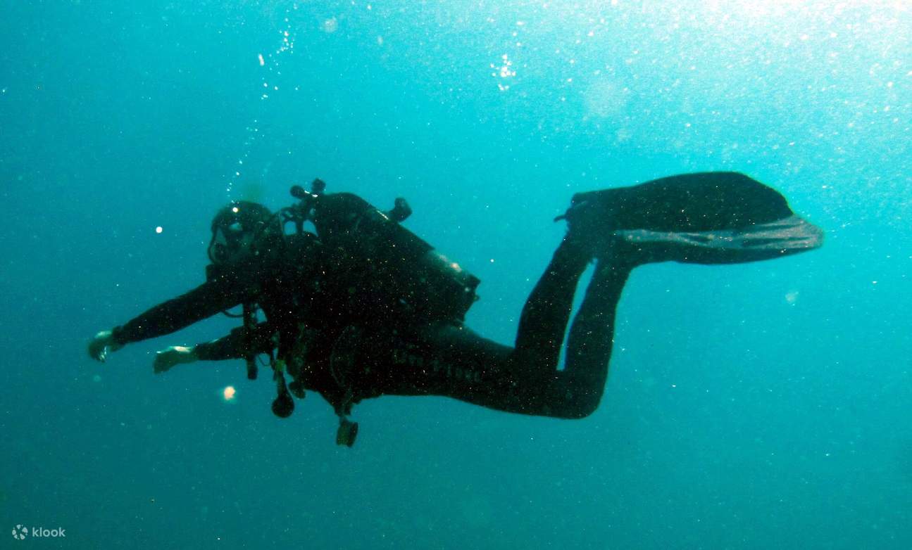 PADI Advanced Open Water Diver in Catalonia with PADI 5 Star IDC Resort