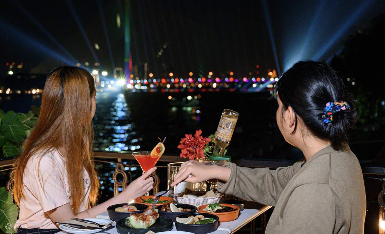 Babble and Grill di Riva Surya Bangkok