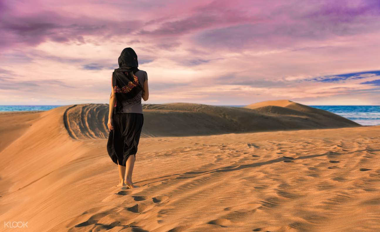 迪拜沙漠冲沙摄影图片-迪拜沙漠冲沙摄影作品-千库网