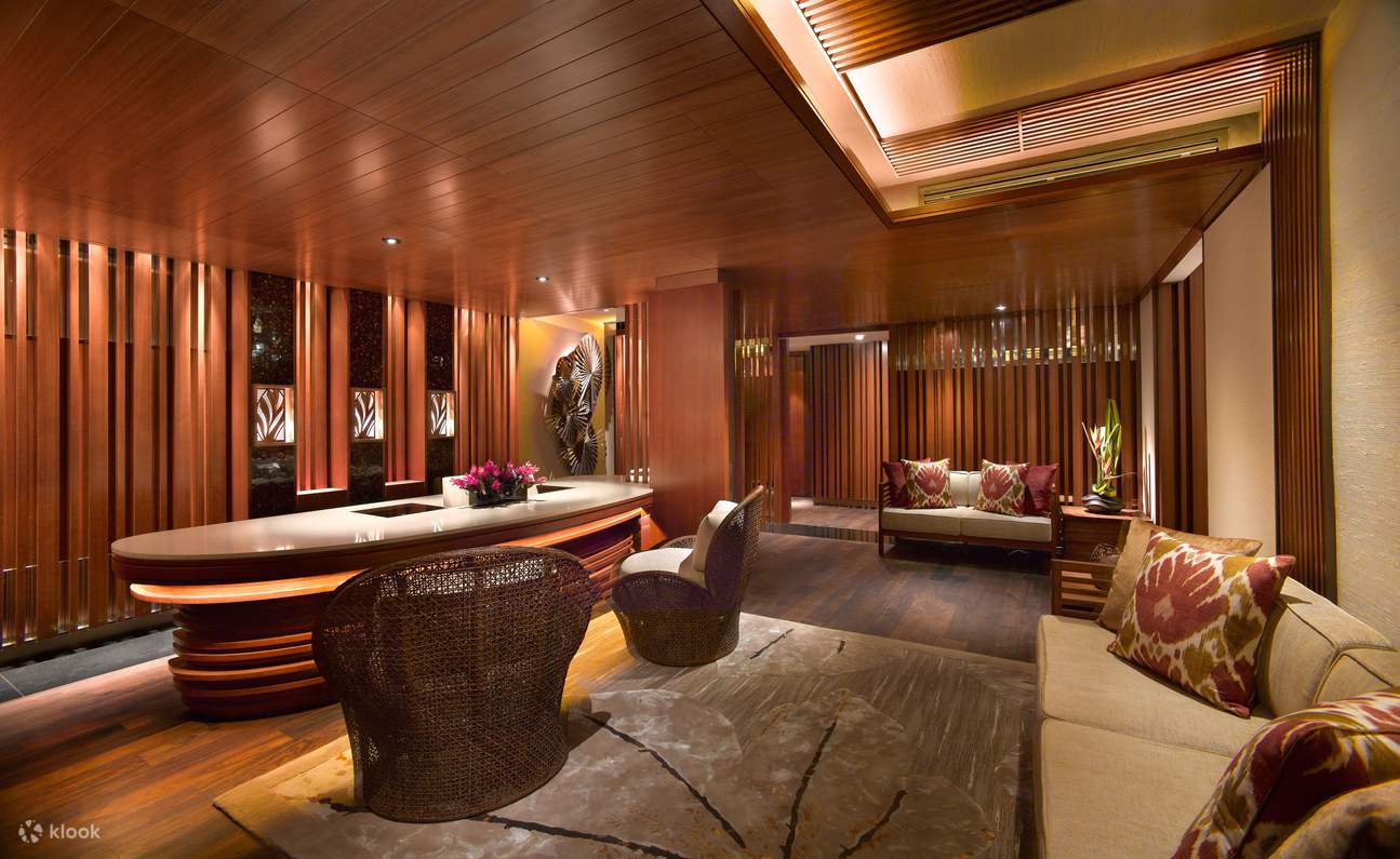 CHI, The Spa - 페이셜