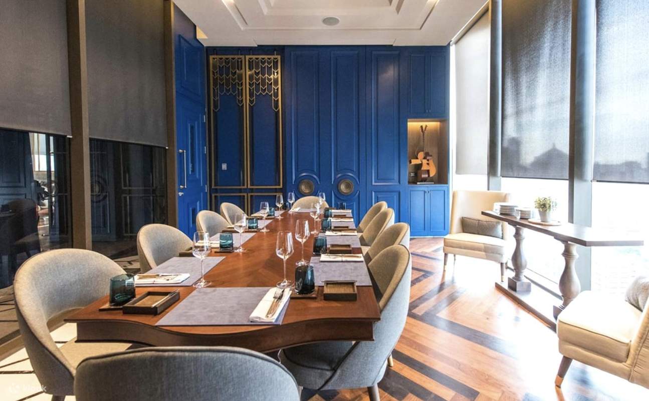 CHAR rooftop bar at the Hotel Indigo Bangkok