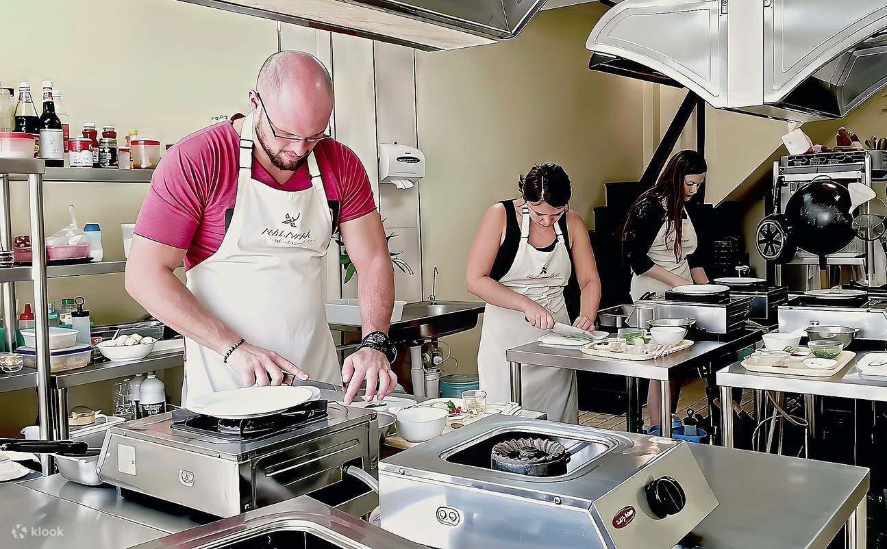 Experiencia en la Clase de Cocina Tailandesa Maliwan en Bangkok