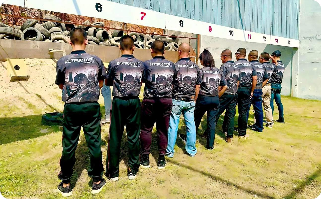 Esperienza al poligono di tiro presso il Dipartimento di Difesa Territoriale