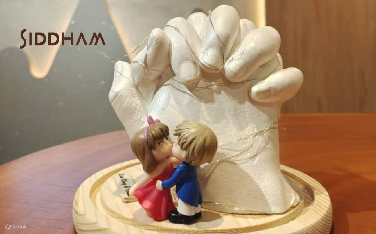 Moulage de mains en couple avec Siddham Living à Johor Bahru