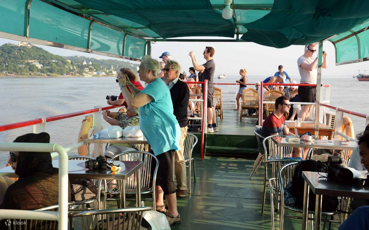RV NMAI HKA Irrawaddy River Cruise Ticket (One Way) between Bagan and Mandalay