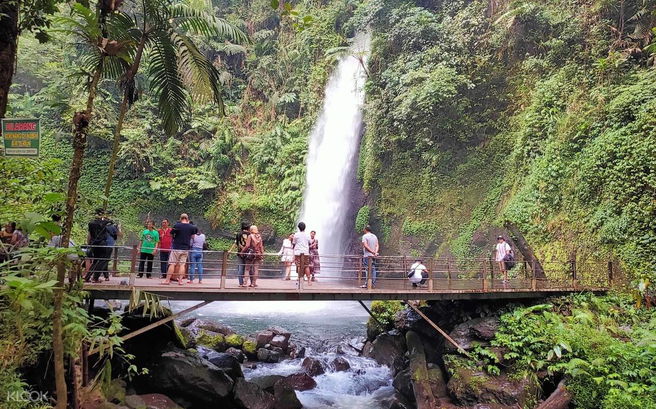 Trekking Trip Situ Gunung, Jembatan Gantung Situ Gunung, dan Curug Sawer dari Jakarta